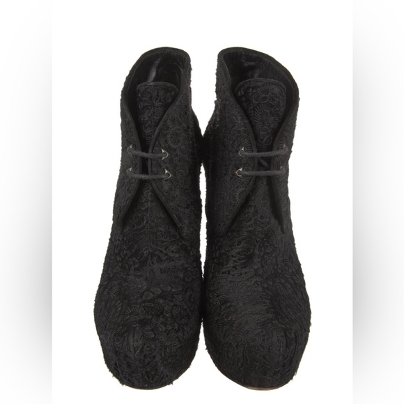 Alaia Boots Laser Cut Pony Hair Booties - Picture 5 of 14